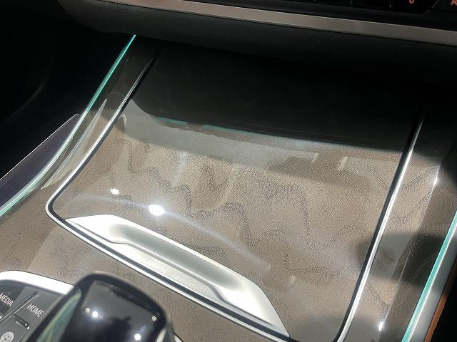 Ｘ５ ｘＤｒｉｖｅ　４０ｄ　Ｍスポーツ　【正規認定中古車】【最長４年！全国正規ディーラー保証付／２年・走行距離無制限】パノラマサンルーフ　シートヒーター　シートベンチレーション　シートマッサージ　保冷保温カップホルダー　ソフトクローズドア（51枚目）