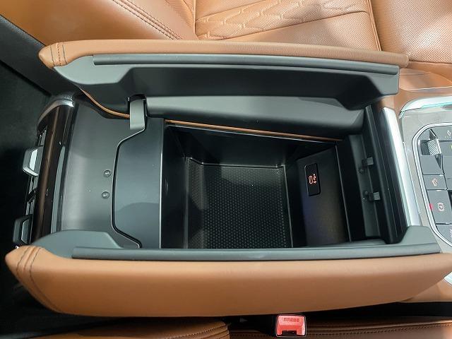 Ｘ５ ｘＤｒｉｖｅ　４０ｄ　Ｍスポーツ　【正規認定中古車】【最長４年！全国正規ディーラー保証付／２年・走行距離無制限】パノラマサンルーフ　シートヒーター　シートベンチレーション　シートマッサージ　保冷保温カップホルダー　ソフトクローズドア（53枚目）