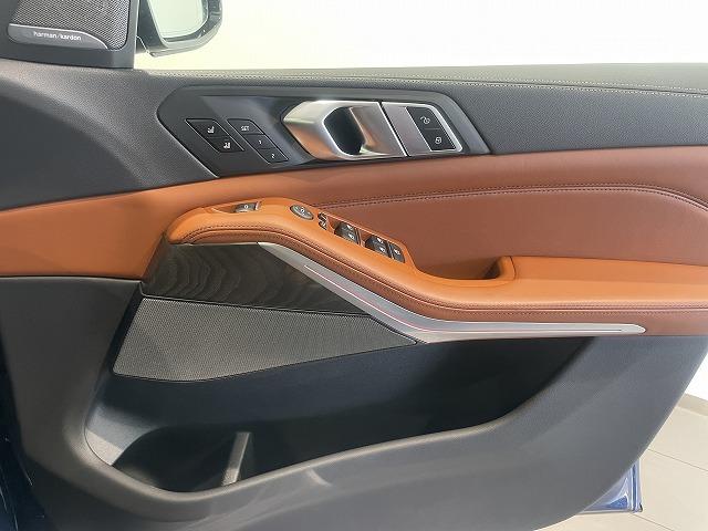 Ｘ５ ｘＤｒｉｖｅ　４０ｄ　Ｍスポーツ　【正規認定中古車】【最長４年！全国正規ディーラー保証付／２年・走行距離無制限】パノラマサンルーフ　シートヒーター　シートベンチレーション　シートマッサージ　保冷保温カップホルダー　ソフトクローズドア（58枚目）