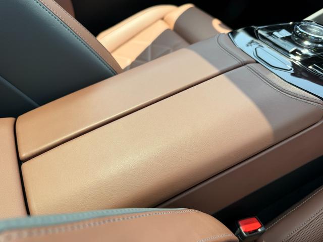 ５シリーズ ５２３ｄ　ｘＤｒｉｖｅツーリング　エクスクルーシブ　【正規認定中古車】【最長４年！全国正規ディーラー保証付／２年・走行距離無制限】パノラマサンルーフ　クリスタルフィニッシュ　ＡＲビュー　トップビューカメラ　後輪操舵　アダプティブサス　メリノレザー（32枚目）