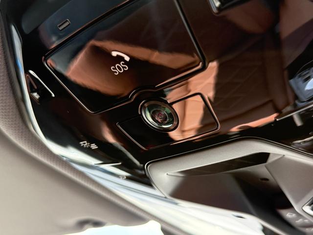 ５シリーズ ５２３ｄ　ｘＤｒｉｖｅツーリング　エクスクルーシブ　【正規認定中古車】【最長４年！全国正規ディーラー保証付／２年・走行距離無制限】パノラマサンルーフ　クリスタルフィニッシュ　ＡＲビュー　トップビューカメラ　後輪操舵　アダプティブサス　メリノレザー（60枚目）