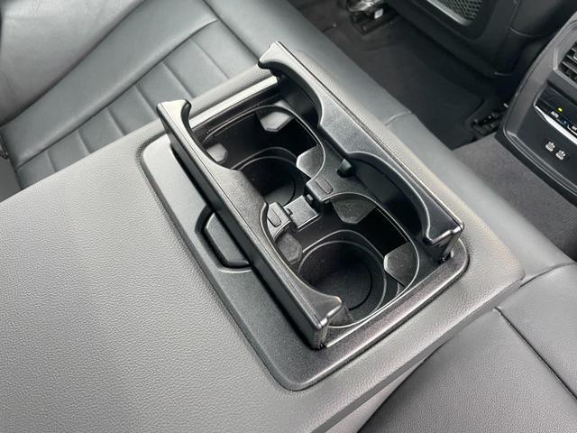 ３シリーズ ３３０ｅ　Ｍスポーツ　ハイラインパッケージ　【正規認定中古車】【全国正規ディーラー保証付／２年・走行距離無制限】弊社下取り　ハイラインパッケージ　ワンオーナー　トップビューカメラ　全方位ＰＤＣ　ウッドトリム　青色キャリパー（38枚目）