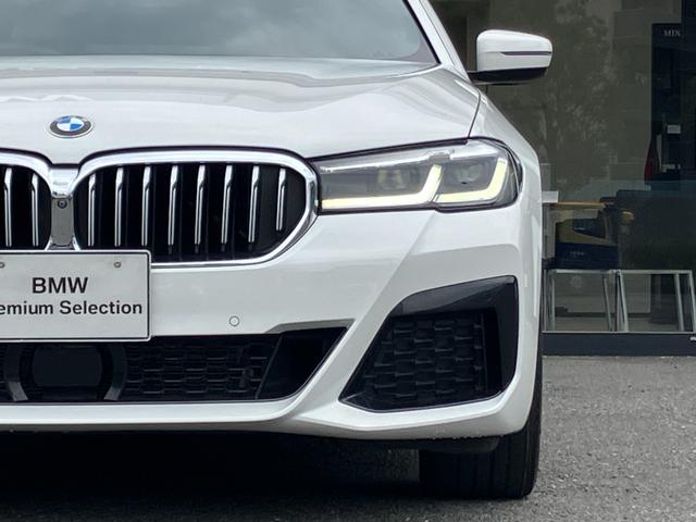 ５シリーズ ５３０ｅ　Ｍスポーツ　エディションジョイ＋　【正規認定中古車】【全国正規ディーラー保証付／２年・走行距離無制限】Ｍスポーツブレーキ　茶革パワーシート　ウッドトリム　トップビューカメラ　全方位ＰＤＣ　ＡＣＣ　シートヒーター（15枚目）