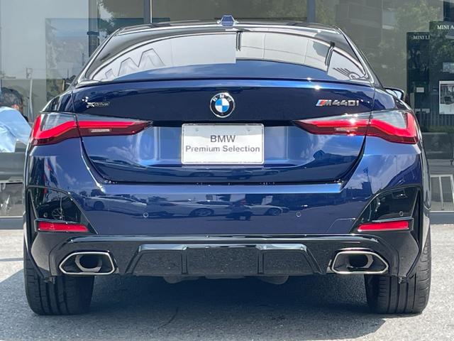 ４シリーズ Ｍ４４０ｉ　ｘＤｒｉｖｅグランクーペ　【正規認定中古車】【全国正規ディーラー保証付／２年・走行距離無制限】茶革スポーツシート　ハーマンカードン　Ｍスポーツブレーキ　アダプティブＭサスペンション　パーキングアシストプラス（12枚目）