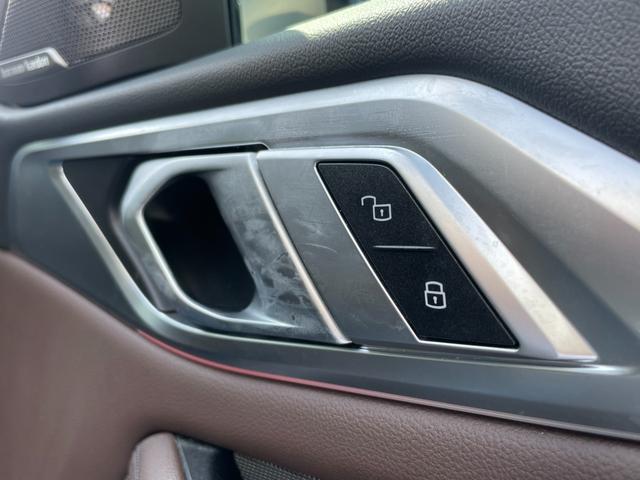 ４シリーズ Ｍ４４０ｉ　ｘＤｒｉｖｅグランクーペ　【正規認定中古車】【全国正規ディーラー保証付／２年・走行距離無制限】茶革スポーツシート　ハーマンカードン　Ｍスポーツブレーキ　アダプティブＭサスペンション　パーキングアシストプラス（41枚目）