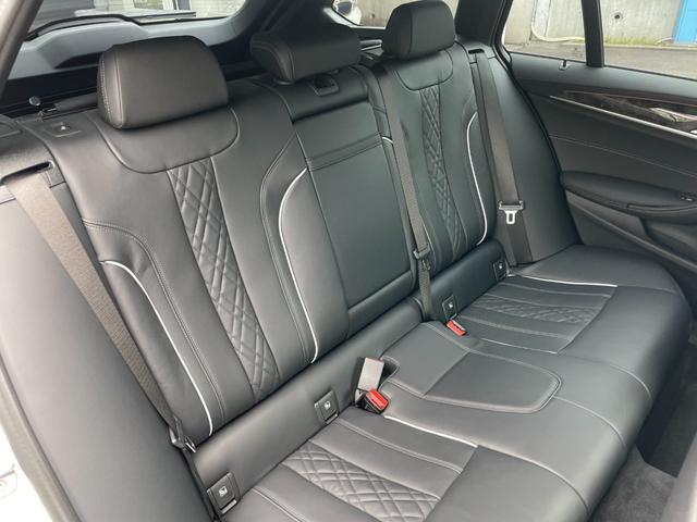 ５シリーズ ５２３ｄ　ｘＤｒｉｖｅツーリング　Ｍスポーツ　【正規認定中古車】【全国正規ディーラー保証付／２年・走行距離無制限】ＥＸメリノレザー　コンフォートシート　シートヒーター　ワンオーナー　パーキングアシスト　アダプティブサスペンション（4枚目）