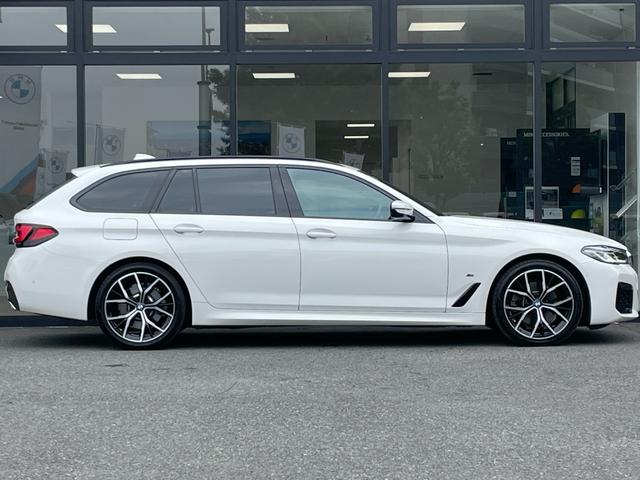 ５シリーズ ５２３ｄ　ｘＤｒｉｖｅツーリング　Ｍスポーツ　【正規認定中古車】【全国正規ディーラー保証付／２年・走行距離無制限】ＥＸメリノレザー　コンフォートシート　シートヒーター　ワンオーナー　パーキングアシスト　アダプティブサスペンション（18枚目）
