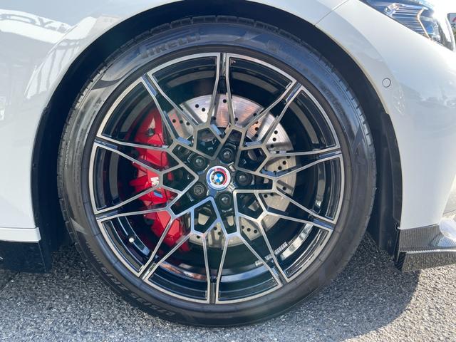 Ｍ３ Ｍ３セダン　コンペティション　【正規認定中古車】【全国正規ディーラー保証付／２年・走行距離無制限】黒革電動シート　トップビューカメラ　純正前後ドラレコ　レーザーライト　カーボンスポイラー　ＡＣＣ　ハーマンカードン　カーボントリム（7枚目）