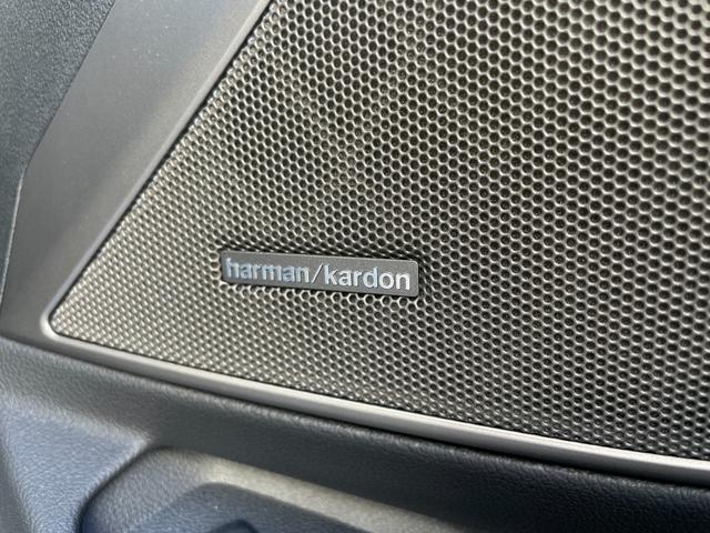 Ｍ３ Ｍ３セダン　コンペティション　【正規認定中古車】【全国正規ディーラー保証付／２年・走行距離無制限】黒革電動シート　トップビューカメラ　純正前後ドラレコ　レーザーライト　カーボンスポイラー　ＡＣＣ　ハーマンカードン　カーボントリム（8枚目）