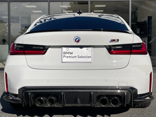Ｍ３ Ｍ３セダン　コンペティション　【正規認定中古車】【全国正規ディーラー保証付／２年・走行距離無制限】黒革電動シート　トップビューカメラ　純正前後ドラレコ　レーザーライト　カーボンスポイラー　ＡＣＣ　ハーマンカードン　カーボントリム（10枚目）