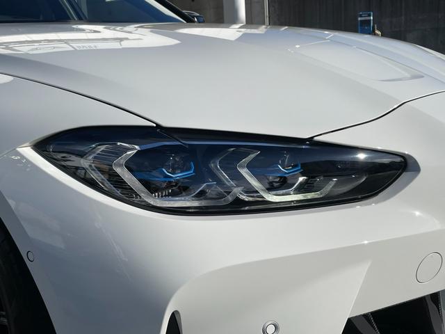 Ｍ３ Ｍ３セダン　コンペティション　【正規認定中古車】【全国正規ディーラー保証付／２年・走行距離無制限】黒革電動シート　トップビューカメラ　純正前後ドラレコ　レーザーライト　カーボンスポイラー　ＡＣＣ　ハーマンカードン　カーボントリム（31枚目）