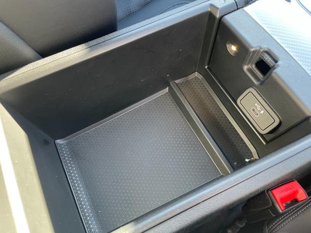 Ｍ３ Ｍ３セダン　コンペティション　【正規認定中古車】【全国正規ディーラー保証付／２年・走行距離無制限】黒革電動シート　トップビューカメラ　純正前後ドラレコ　レーザーライト　カーボンスポイラー　ＡＣＣ　ハーマンカードン　カーボントリム（46枚目）