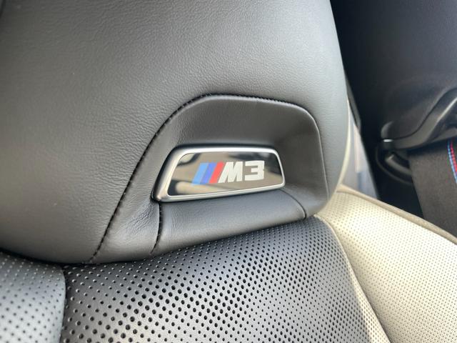 Ｍ３ Ｍ３セダン　コンペティション　【正規認定中古車】【全国正規ディーラー保証付／２年・走行距離無制限】黒革電動シート　トップビューカメラ　純正前後ドラレコ　レーザーライト　カーボンスポイラー　ＡＣＣ　ハーマンカードン　カーボントリム（47枚目）