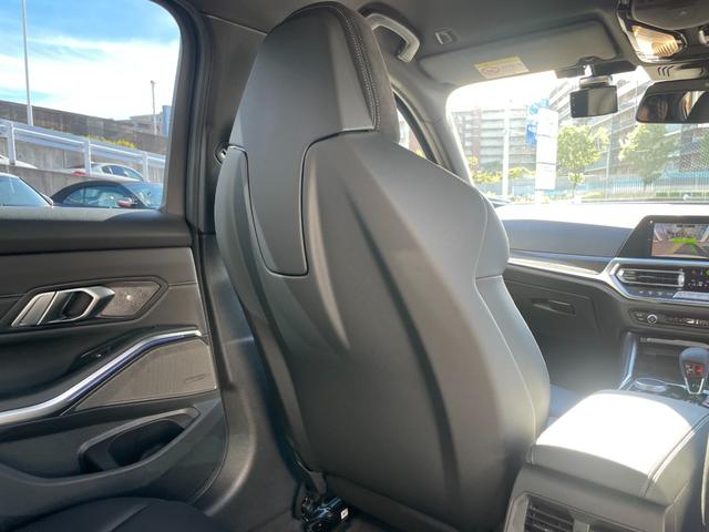 Ｍ３ Ｍ３セダン　コンペティション　【正規認定中古車】【全国正規ディーラー保証付／２年・走行距離無制限】黒革電動シート　トップビューカメラ　純正前後ドラレコ　レーザーライト　カーボンスポイラー　ＡＣＣ　ハーマンカードン　カーボントリム（48枚目）