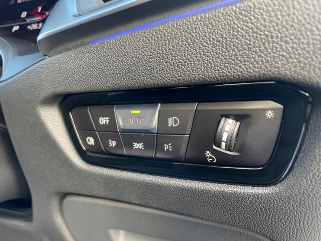 Ｍ３ Ｍ３セダン　コンペティション　【正規認定中古車】【全国正規ディーラー保証付／２年・走行距離無制限】黒革電動シート　トップビューカメラ　純正前後ドラレコ　レーザーライト　カーボンスポイラー　ＡＣＣ　ハーマンカードン　カーボントリム（60枚目）