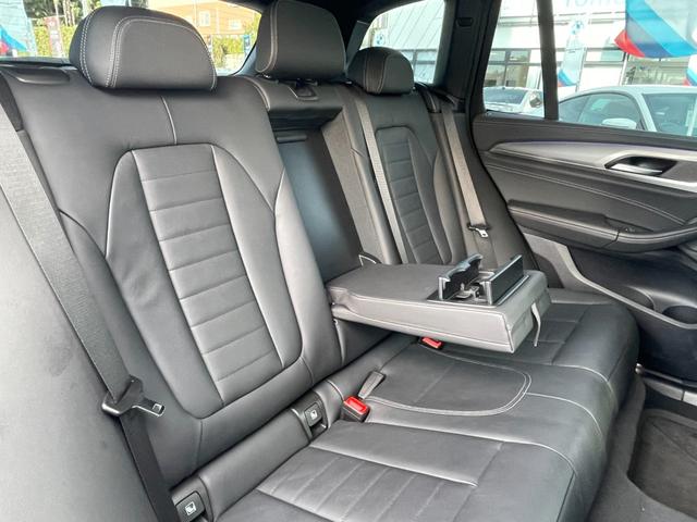 Ｘ３ Ｍ４０ｄ　【正規認定中古車】【全国正規ディーラー保証付／２年・走行距離無制限】ｈａｍａｎ／ｋａｒｄｏｎ　リアシートアジャスト　２１インチアルミ　ブラックレザーシート　全席シートヒーター　トップビューカメラ（37枚目）