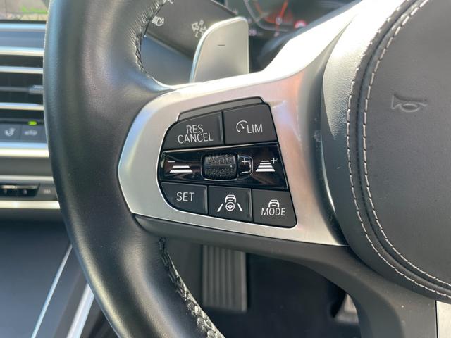 Ｘ７ ｘＤｒｉｖｅ　４０ｄ　Ｍスポーツ　【正規認定中古車】【全国正規ディーラー保証付／２年・走行距離無制限】パノラマサンルーフ　黒革シート　シートヒーター　シートエアコン　シートマッサージ　保冷保温カップホルダー　ＡＣＣ　ハーマンカードン（16枚目）