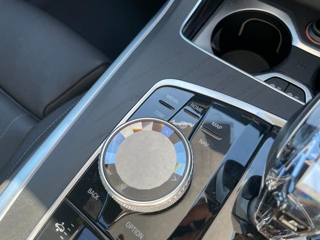 Ｘ７ ｘＤｒｉｖｅ　４０ｄ　Ｍスポーツ　【正規認定中古車】【全国正規ディーラー保証付／２年・走行距離無制限】パノラマサンルーフ　黒革シート　シートヒーター　シートエアコン　シートマッサージ　保冷保温カップホルダー　ＡＣＣ　ハーマンカードン（22枚目）