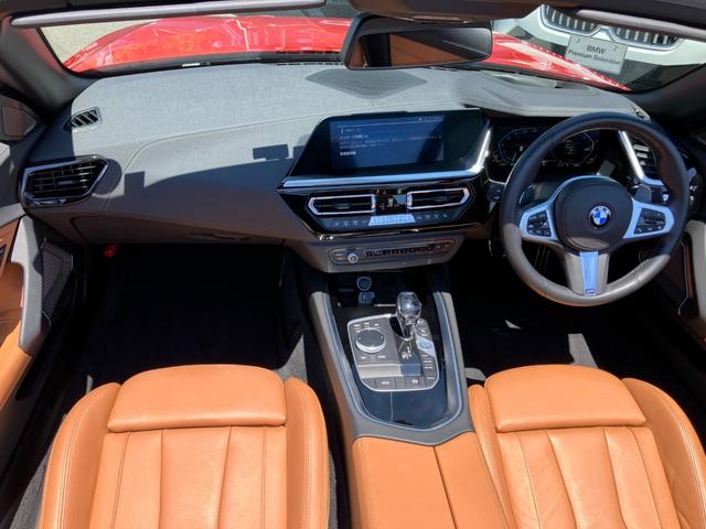 Ｚ４ ｓＤｒｉｖｅ２０ｉ　Ｍスポーツ　【正規認定中古車】【全国正規ディーラー保証付／２年・走行距離無制限】イノベーションパッケージ　アダプティブＬＥＤヘッドライト　ハーマンカードン　茶革スポーツシート　シートヒーター（2枚目）