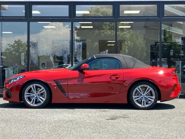 Ｚ４ ｓＤｒｉｖｅ２０ｉ　Ｍスポーツ　【正規認定中古車】【全国正規ディーラー保証付／２年・走行距離無制限】イノベーションパッケージ　アダプティブＬＥＤヘッドライト　ハーマンカードン　茶革スポーツシート　シートヒーター（8枚目）