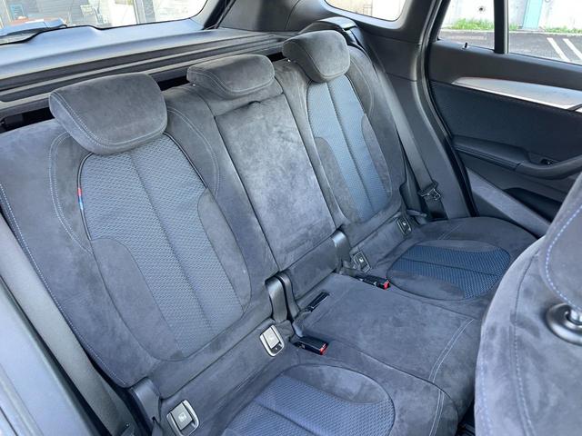 Ｘ１ ｘＤｒｉｖｅ　１８ｄ　Ｍスポーツ　【正規認定中古車】【全国正規ディーラー保証付／２年・走行距離無制限】アクティブクルーズコントロール　ヘッドアップディスプレイ　オートトランク　バックカメラ　シートヒーター　Ｂｌｕｅｔｏｏｔｈ（10枚目）