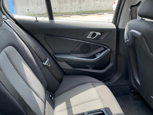 １シリーズ １１８ｄ　プレイ　【正規認定中古車】【全国正規ディーラー保証付／２年・走行距離無制限】／ＡＣＣ／黒布電動シート／ＬＥＤ／オートトランク／Ａｐｐｌｅ　Ｃａｒ　Ｐｌａｙ／Ｂｌｕｅｔｏｏｔｈ／純正前後ドライブレコーダー／禁煙（30枚目）