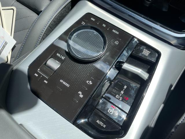 Ｘ３ ２０ｄ　ｘＤｒｉｖｅ　Ｍスポーツ　【正規認定中古車】【最長４年！全国正規ディーラー保証付／２年・走行距離無制限】ハーマンカードンスピーカー　全席シートヒーター　シートベンチレーション　トップビューカメラ　ＡＣＣ　ステアリングヒーター（9枚目）