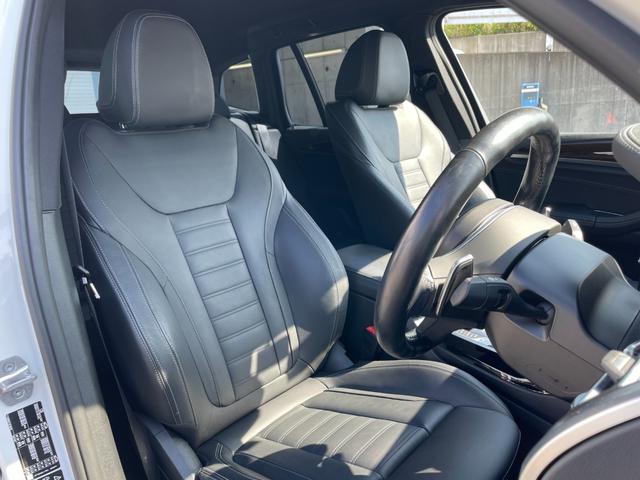 Ｘ３ ｘＤｒｉｖｅ　２０ｄ　Ｍスポーツ　【正規認定中古車】【全国正規ディーラー保証付／２年・走行距離無制限】黒革　トップビュー　ＡＣＣ　全方位ＰＤＣ　シートヒーター　後退アシスト　ＴＶ　Ｂｌｕｅｔｏｏｔｈ　２０インチアルミ　純正前後ドラレコ（3枚目）