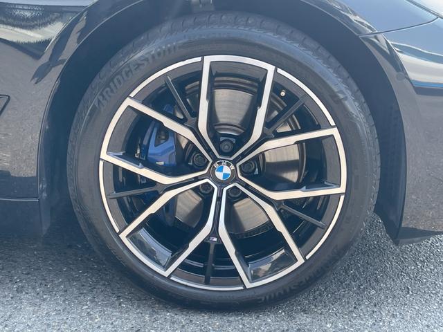 ５シリーズ ５３０ｅ　Ｍスポーツ　エディションジョイ＋　【正規認定中古車】【全国正規ディーラー保証付／２年・走行距離無制限】エクスクルーシブ・ナッパレザーシート　ワンオーナー　禁煙車　シートクーラー　全席シートヒーター　地デジ　前後ドライブレコーダー（3枚目）