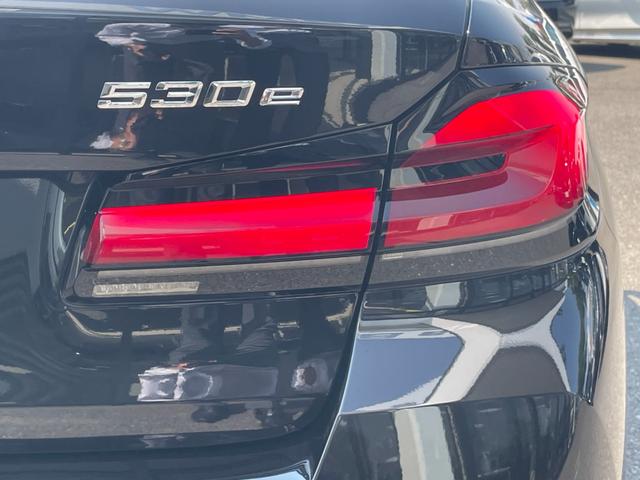 ５シリーズ ５３０ｅ　Ｍスポーツ　エディションジョイ＋　【正規認定中古車】【全国正規ディーラー保証付／２年・走行距離無制限】エクスクルーシブ・ナッパレザーシート　ワンオーナー　禁煙車　シートクーラー　全席シートヒーター　地デジ　前後ドライブレコーダー（18枚目）