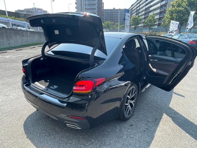 ５シリーズ ５３０ｅ　Ｍスポーツ　エディションジョイ＋　【正規認定中古車】【全国正規ディーラー保証付／２年・走行距離無制限】エクスクルーシブ・ナッパレザーシート　ワンオーナー　禁煙車　シートクーラー　全席シートヒーター　地デジ　前後ドライブレコーダー（22枚目）
