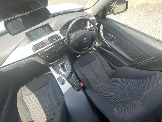 ３シリーズ ３２０ｄ　【正規認定中古車】【全国正規ディーラー保証付／１年・走行距離無制限】後期モデル　弊社下取り車　ＡＣＣ　ＣＤ／ＤＶＤ　インテリジェントセーフティ　オートエアコン　電動シート　バックカメラ　１オーナー（31枚目）