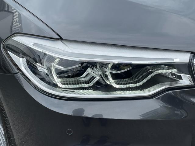 ５シリーズ ５３０ｉ　Ｍスポーツ　【正規認定中古車】【全国正規ディーラー保証付／１年・走行距離無制限】弊社新車拠点下取　禁煙車　ワンオーナー　サンルーフ　デビューパッケージ　トップビューカメラ　黒革電動シート　ソフトクローズ　ＡＣＣ（14枚目）