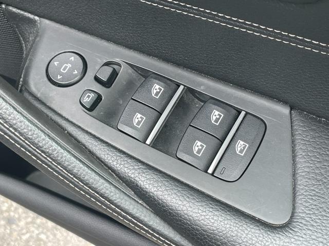 ５シリーズ ５３０ｉ　Ｍスポーツ　【正規認定中古車】【全国正規ディーラー保証付／１年・走行距離無制限】弊社新車拠点下取　禁煙車　ワンオーナー　サンルーフ　デビューパッケージ　トップビューカメラ　黒革電動シート　ソフトクローズ　ＡＣＣ（26枚目）