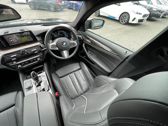 ５シリーズ ５３０ｉ　Ｍスポーツ　【正規認定中古車】【全国正規ディーラー保証付／１年・走行距離無制限】弊社新車拠点下取　禁煙車　ワンオーナー　サンルーフ　デビューパッケージ　トップビューカメラ　黒革電動シート　ソフトクローズ　ＡＣＣ（33枚目）
