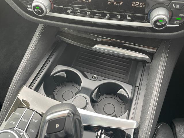 ５シリーズ ５３０ｉ　Ｍスポーツ　【正規認定中古車】【全国正規ディーラー保証付／１年・走行距離無制限】弊社新車拠点下取　禁煙車　ワンオーナー　サンルーフ　デビューパッケージ　トップビューカメラ　黒革電動シート　ソフトクローズ　ＡＣＣ（53枚目）