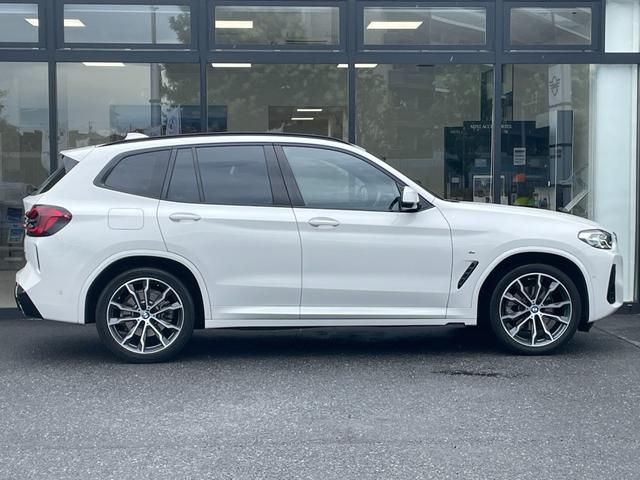 Ｘ３ ｘＤｒｉｖｅ　２０ｄ　Ｍスポーツ　【正規認定中古車】【全国正規ディーラー保証付／２年・走行距離無制限】ＬＥＤ　２０ＡＷ　コンフォートアクセス　オートトランク　アクティブクルーズコントロール　ヘッドアップディスプレイ　トップビュー（8枚目）