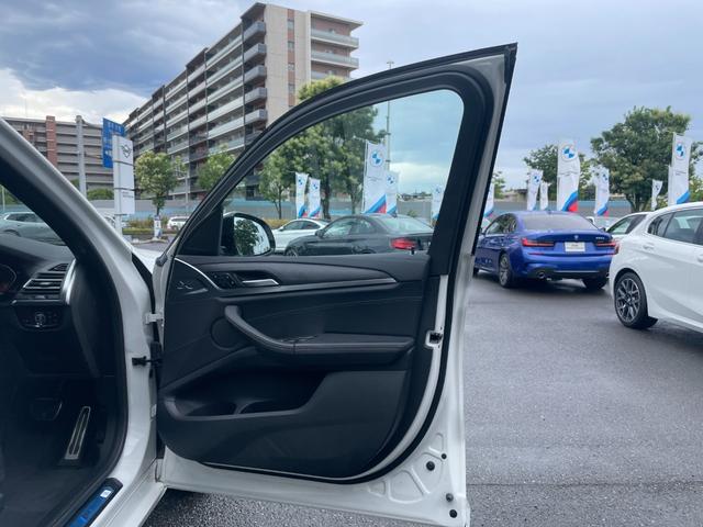Ｘ３ ｘＤｒｉｖｅ　２０ｄ　Ｍスポーツ　【正規認定中古車】【全国正規ディーラー保証付／２年・走行距離無制限】ＬＥＤ　２０ＡＷ　コンフォートアクセス　オートトランク　アクティブクルーズコントロール　ヘッドアップディスプレイ　トップビュー（22枚目）