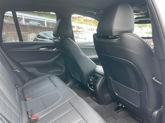 Ｘ３ ｘＤｒｉｖｅ　２０ｄ　Ｍスポーツ　【正規認定中古車】【全国正規ディーラー保証付／２年・走行距離無制限】ＬＥＤ　２０ＡＷ　コンフォートアクセス　オートトランク　アクティブクルーズコントロール　ヘッドアップディスプレイ　トップビュー（29枚目）