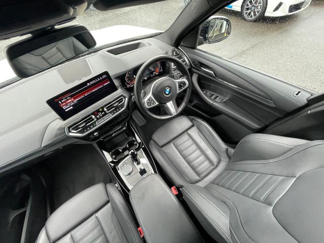 Ｘ３ ｘＤｒｉｖｅ　２０ｄ　Ｍスポーツ　【正規認定中古車】【全国正規ディーラー保証付／２年・走行距離無制限】ＬＥＤ　２０ＡＷ　コンフォートアクセス　オートトランク　アクティブクルーズコントロール　ヘッドアップディスプレイ　トップビュー（32枚目）
