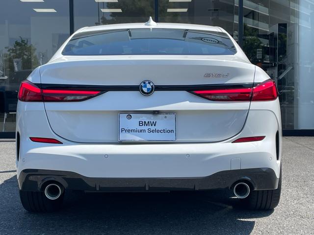 ２シリーズ ２１８ｄグランクーペ　Ｍスポーツ　【正規認定中古車】【全国正規ディーラー保証付／２年・走行距離無制限】ブラックハーフレザースポーツシート　バックカメラ　前後ＰＤＣ　パーキングアシスト　後退アシスト　アンビエントライト　純正前後ドラレコ（10枚目）