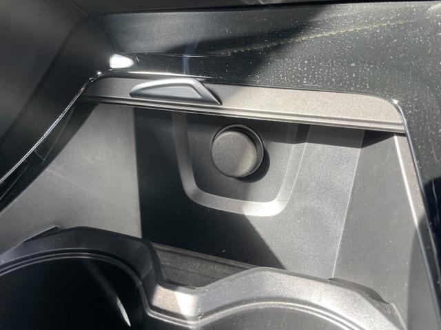 Ｘ２ 　【正規認定中古車】【全国正規ディーラー保証付／２年・走行距離無制限】アクティブクルーズコントロール　ヘッドアップディスプレイ　シートヒーター　バックカメラ　オートトランク　アンビエントライト（47枚目）