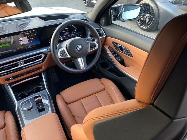 ３シリーズ Ｍ３４０ｉ　ｘＤｒｉｖｅツーリング　【正規認定中古車】【全国正規ディーラー保証付／２年・走行距離無制限】１９ＡＷ　茶革スポーツシート　シートヒーター　ハーマンカードン　トップビュー　全方囲ＰＤＣ　純正前方ドラレコ　ＡＣＣ　パドルシフト（13枚目）