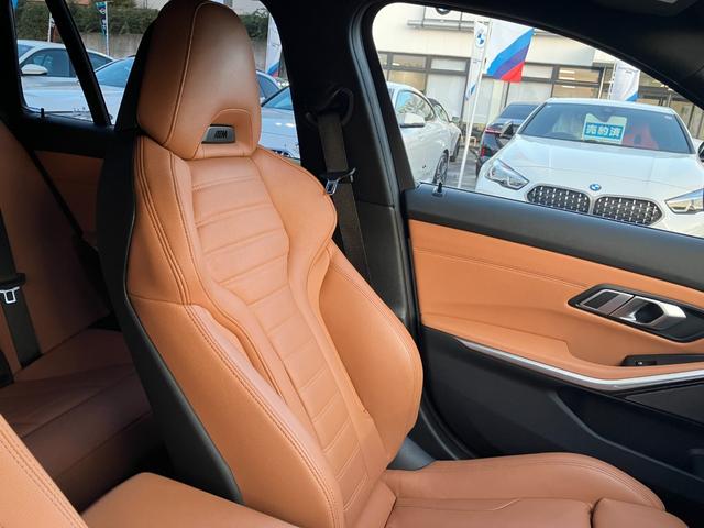 ３シリーズ Ｍ３４０ｉ　ｘＤｒｉｖｅツーリング　【正規認定中古車】【全国正規ディーラー保証付／２年・走行距離無制限】１９ＡＷ　茶革スポーツシート　シートヒーター　ハーマンカードン　トップビュー　全方囲ＰＤＣ　純正前方ドラレコ　ＡＣＣ　パドルシフト（34枚目）