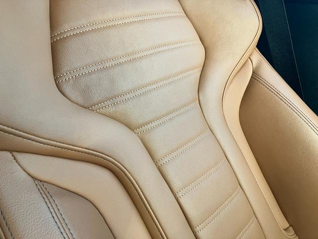 ３シリーズ Ｍ３４０ｉ　ｘＤｒｉｖｅツーリング　【正規認定中古車】【全国正規ディーラー保証付／２年・走行距離無制限】１９ＡＷ　茶革スポーツシート　シートヒーター　ハーマンカードン　トップビュー　全方囲ＰＤＣ　純正前方ドラレコ　ＡＣＣ　パドルシフト（35枚目）