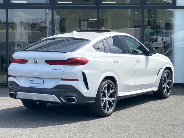 Ｘ６ ｘＤｒｉｖｅ　３５ｄ　Ｍスポーツ　【正規認定中古車】【全国正規ディーラー保証付／２年・走行距離無制限】レッドレザースポーツパワーシート　ソートヒーター　パノラマサンルーフ　トップビュー　全方位ＰＤＣ　アダプティブＭサスペンション（2枚目）