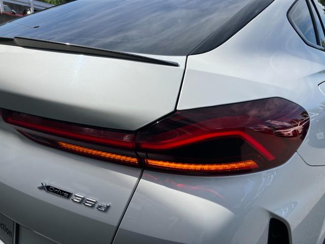 Ｘ６ ｘＤｒｉｖｅ　３５ｄ　Ｍスポーツ　【正規認定中古車】【全国正規ディーラー保証付／２年・走行距離無制限】レッドレザースポーツパワーシート　ソートヒーター　パノラマサンルーフ　トップビュー　全方位ＰＤＣ　アダプティブＭサスペンション（21枚目）