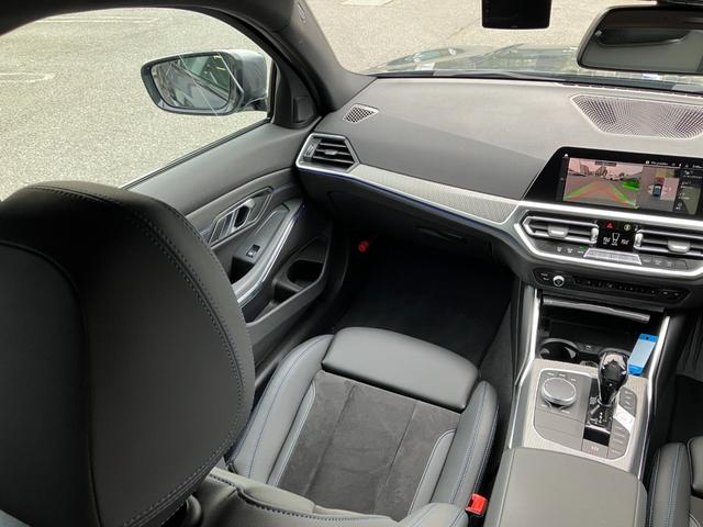 ３シリーズ ３１８ｉ　Ｍスポーツ　【正規認定中古車】【全国正規ディーラー保証付／２年・走行距離無制限】ワンオーナー　禁煙車　弊社新車拠点下取　アンビエントライト　トップビューカメラ　電動トランク　全方位センサー　半革スポーツ電動シート（39枚目）