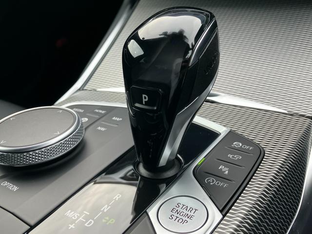 ３シリーズ ３１８ｉ　Ｍスポーツ　【正規認定中古車】【全国正規ディーラー保証付／２年・走行距離無制限】ワンオーナー　禁煙車　弊社新車拠点下取　アンビエントライト　トップビューカメラ　電動トランク　全方位センサー　半革スポーツ電動シート（59枚目）
