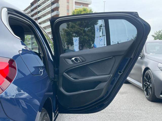 １シリーズ １１８ｉ　プレイ　【正規認定中古車】【全国正規ディーラー保証付／２年・走行距離無制限】禁煙　弊社新車拠点下取　ワンオーナー車　純正前後ドラレコ　アンビエントライト　全方位センサー　電動トランク　オートホールド　ＡＣＣ（22枚目）